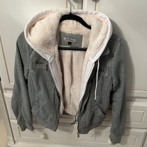 NEVER WORN grey shearling hoodie lined jacket